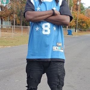 Meet your Posher, Latroy